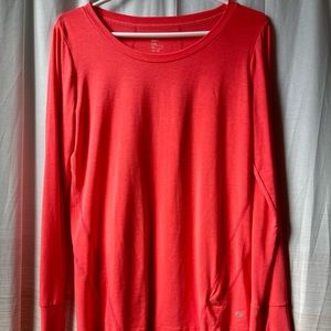 Gap breathe long sleeve shirt
